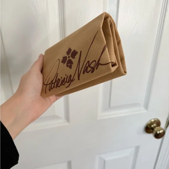 Patricia Nash Floral Crossbody Bag - Picture 13 of 16